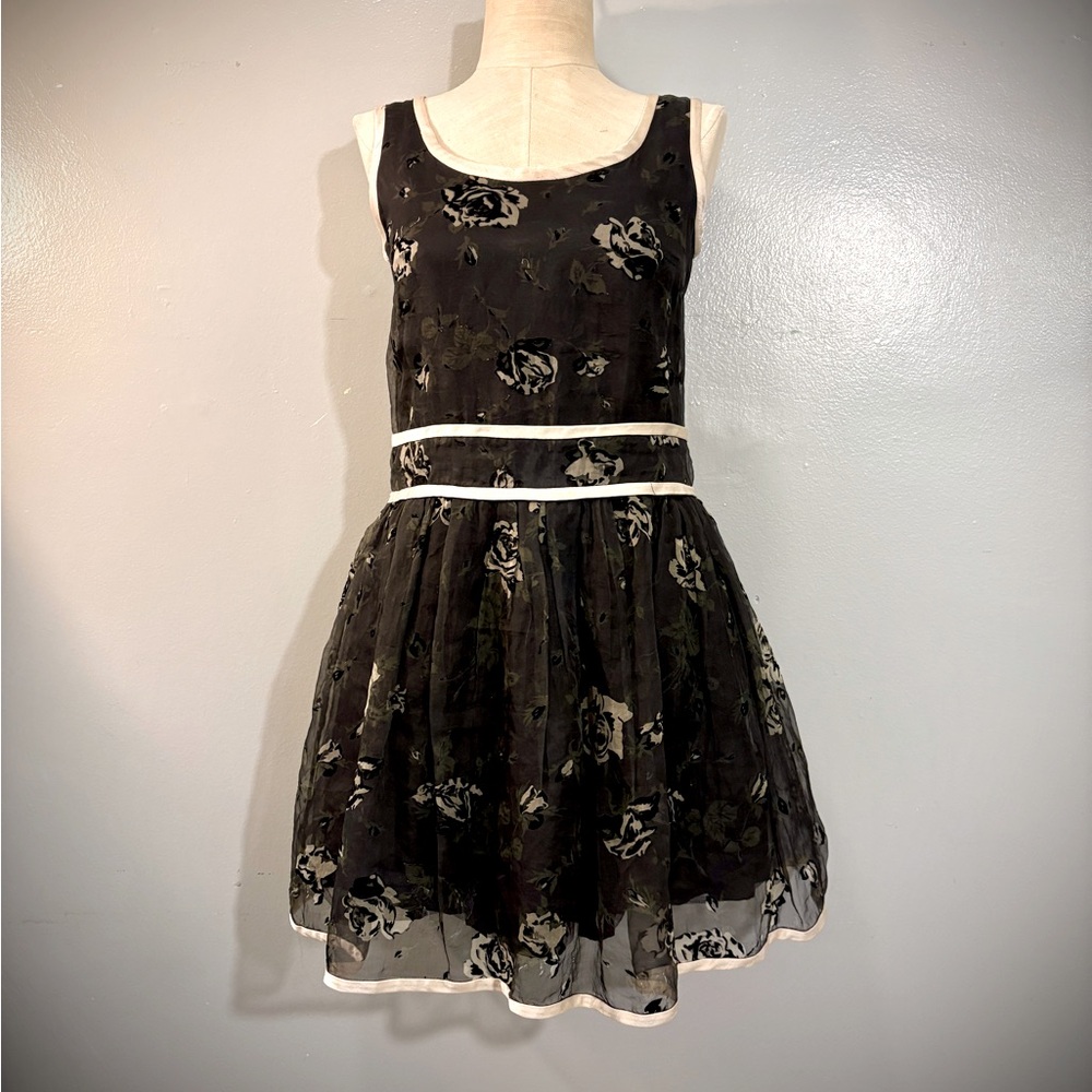Stunning RED Valentino Black Silk Floral Dress with cream piping